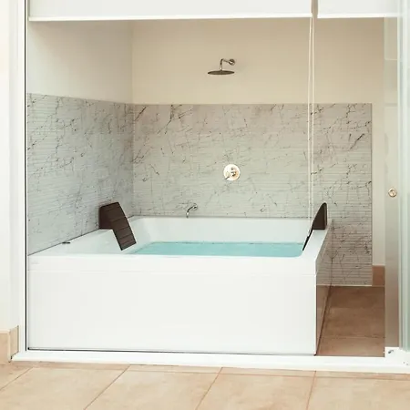 Da Riva & Pool - Housea ポリニャーノ・ア・マーレ